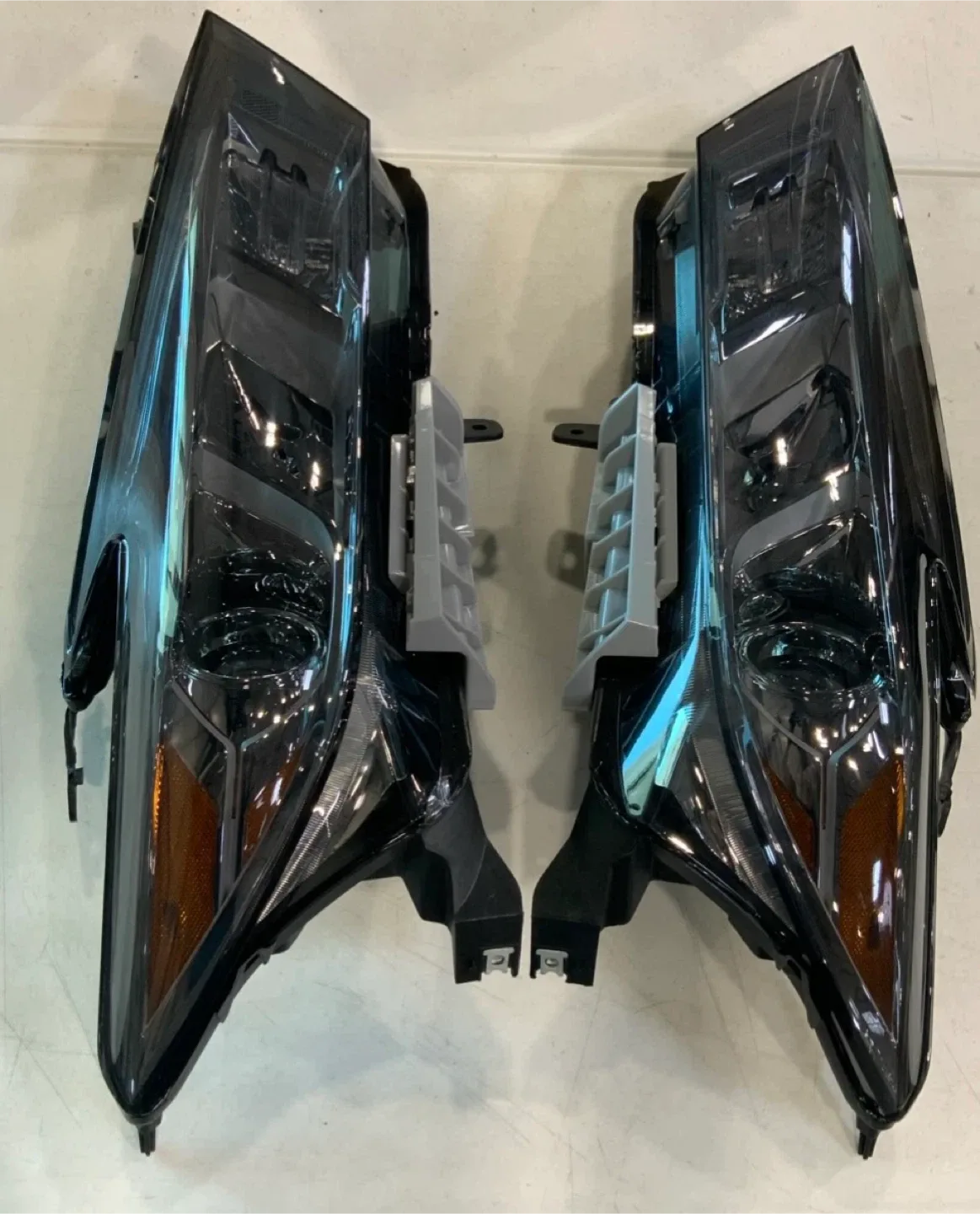 Nissan Maxima headlights 2016/18