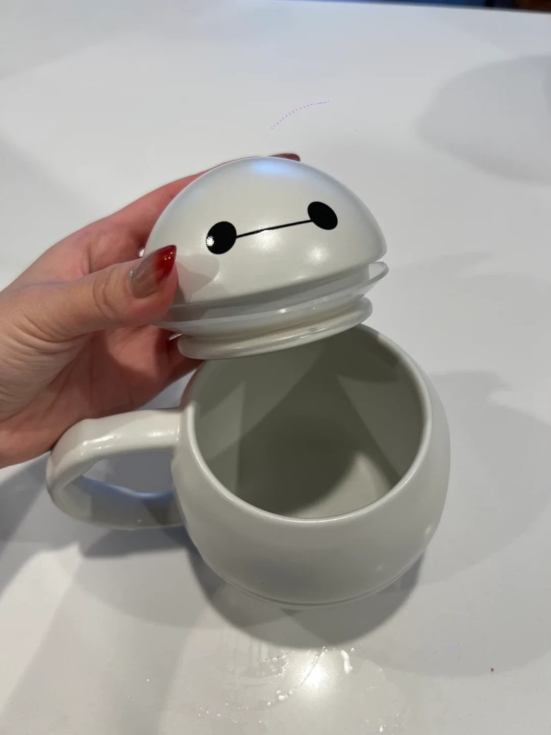 Baymax Mug with Lid image indicator(2)