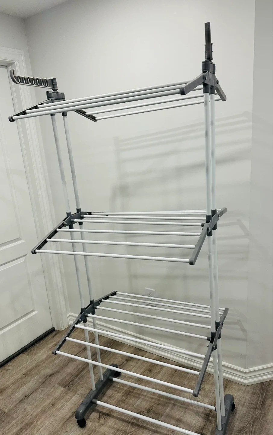 Rolling Clothes Drying Rack