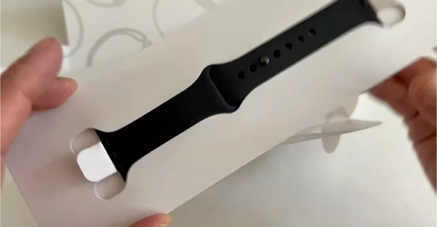 🔥 Apple Watch Series 10 – Jet Black | 42mm | GPS image indicator(3)