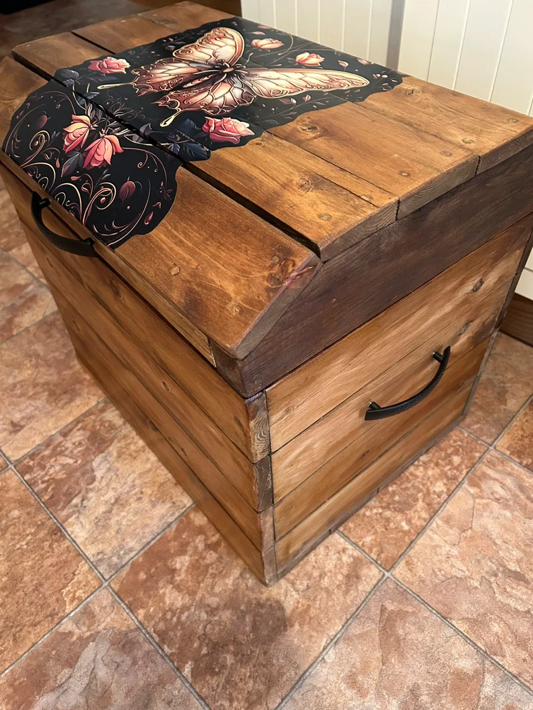 Wooden Storage Trunk image indicator(2)