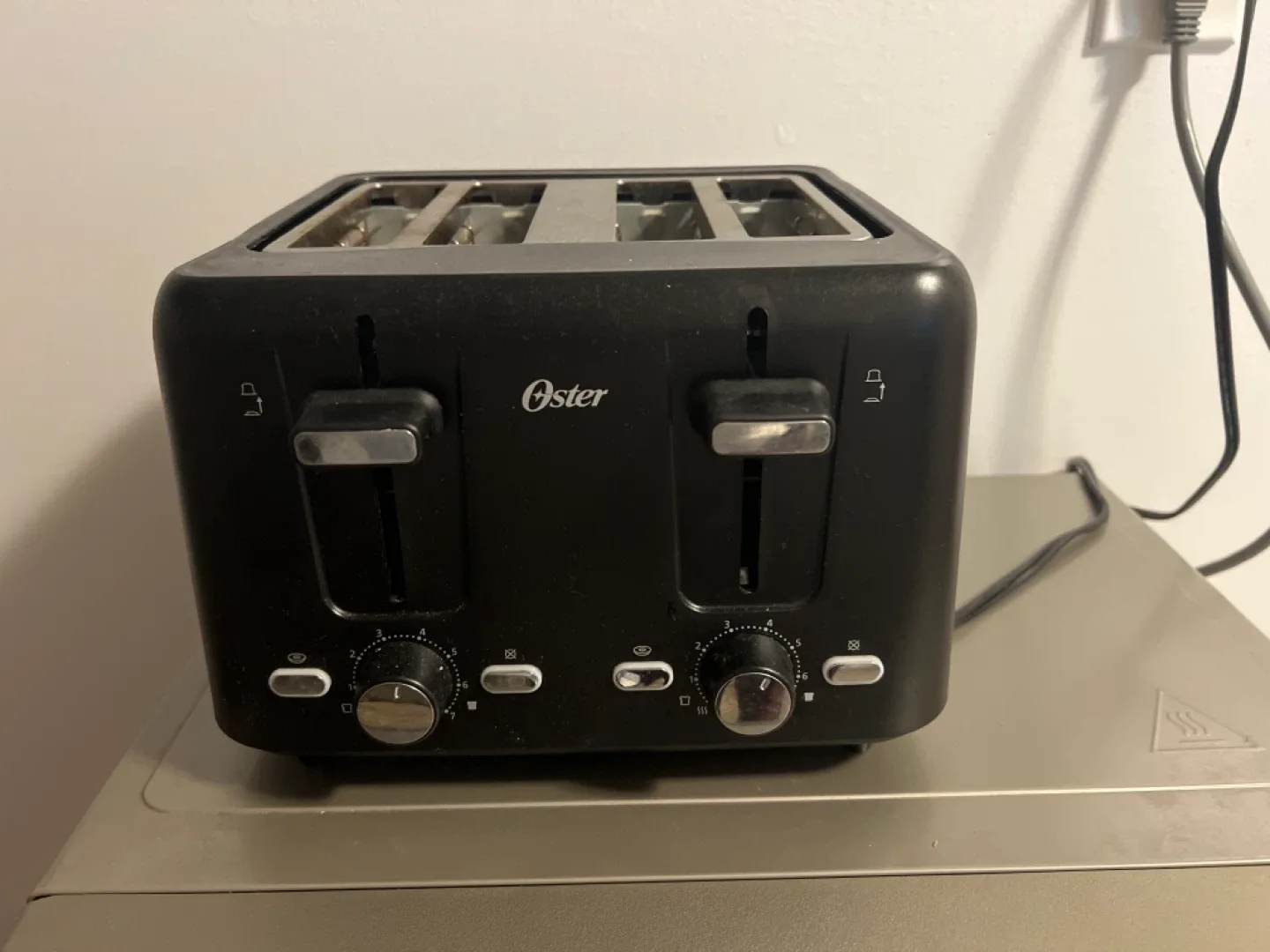 Oster Toaster - Black