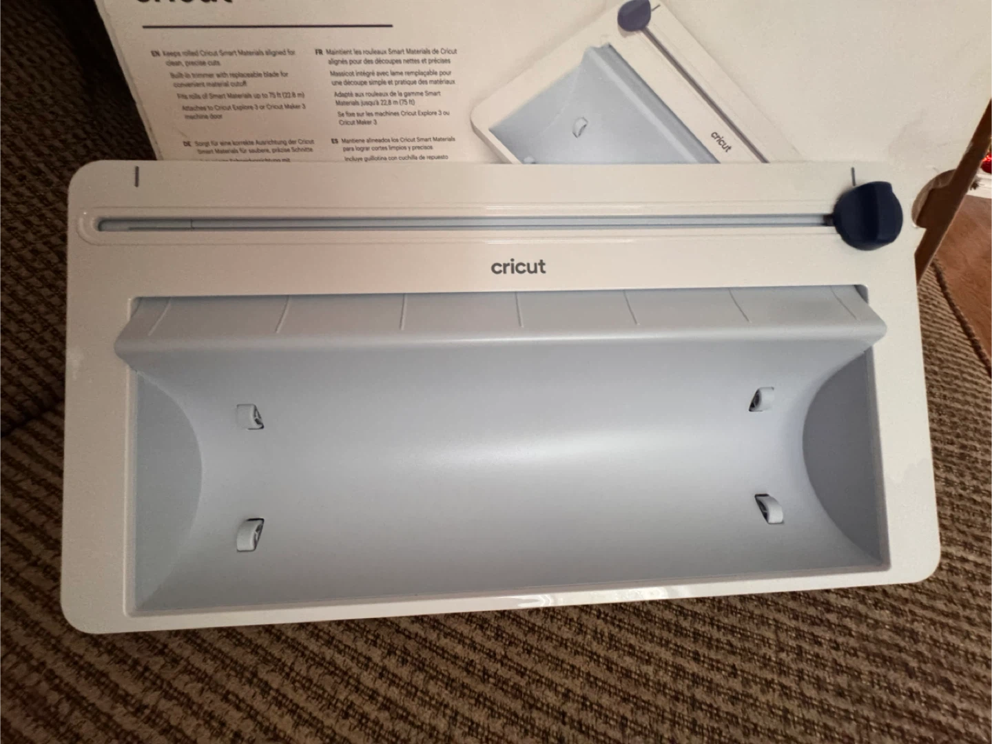 Cricut Roll Holder for Smart Materials - New in Box! - photo 4