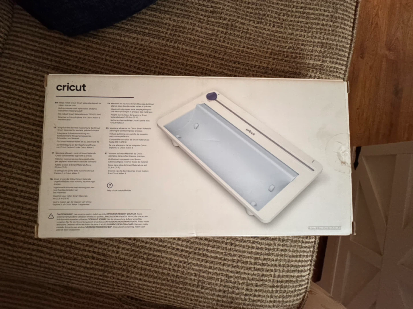 Cricut Roll Holder for Smart Materials - New in Box! - photo 2