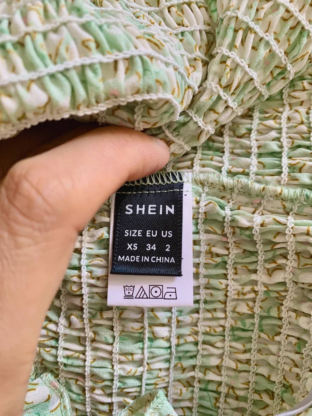 SHEIN Floral Print Ruched Strapless Top And Elastic Waist Shorts image indicator(3)