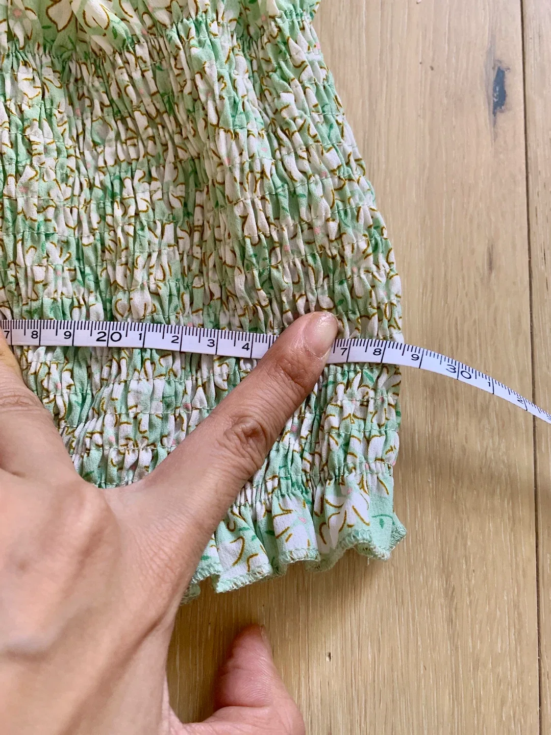 SHEIN Floral Print Ruched Strapless Top And Elastic Waist Shorts image indicator(6)