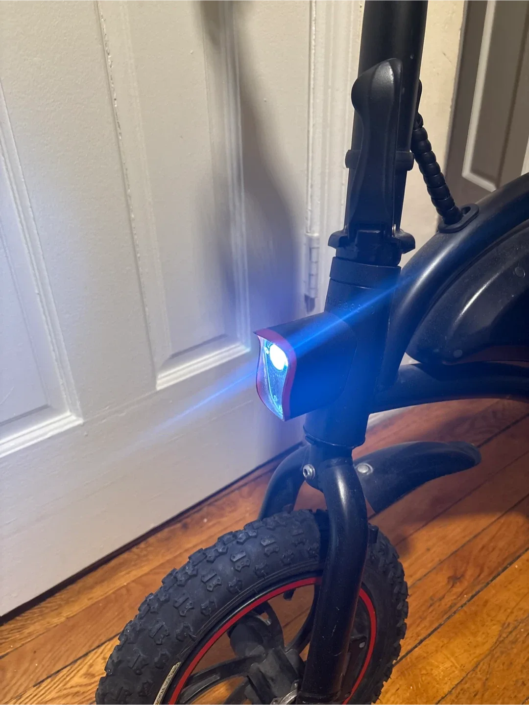 LEADZM Electric Bike - Black image indicator(5)