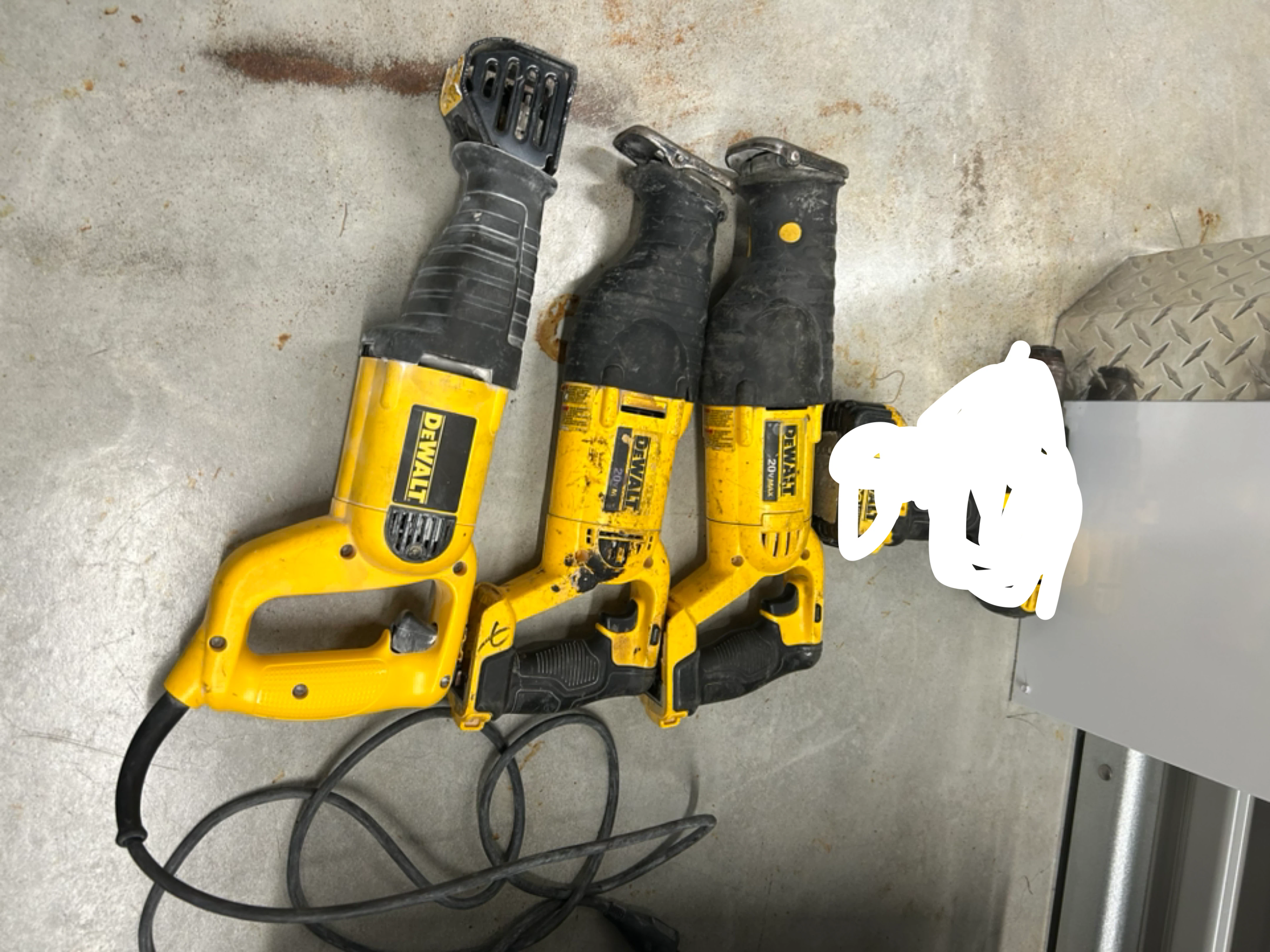DeWalt Reciprocating Saws - Used Condition - photo 2