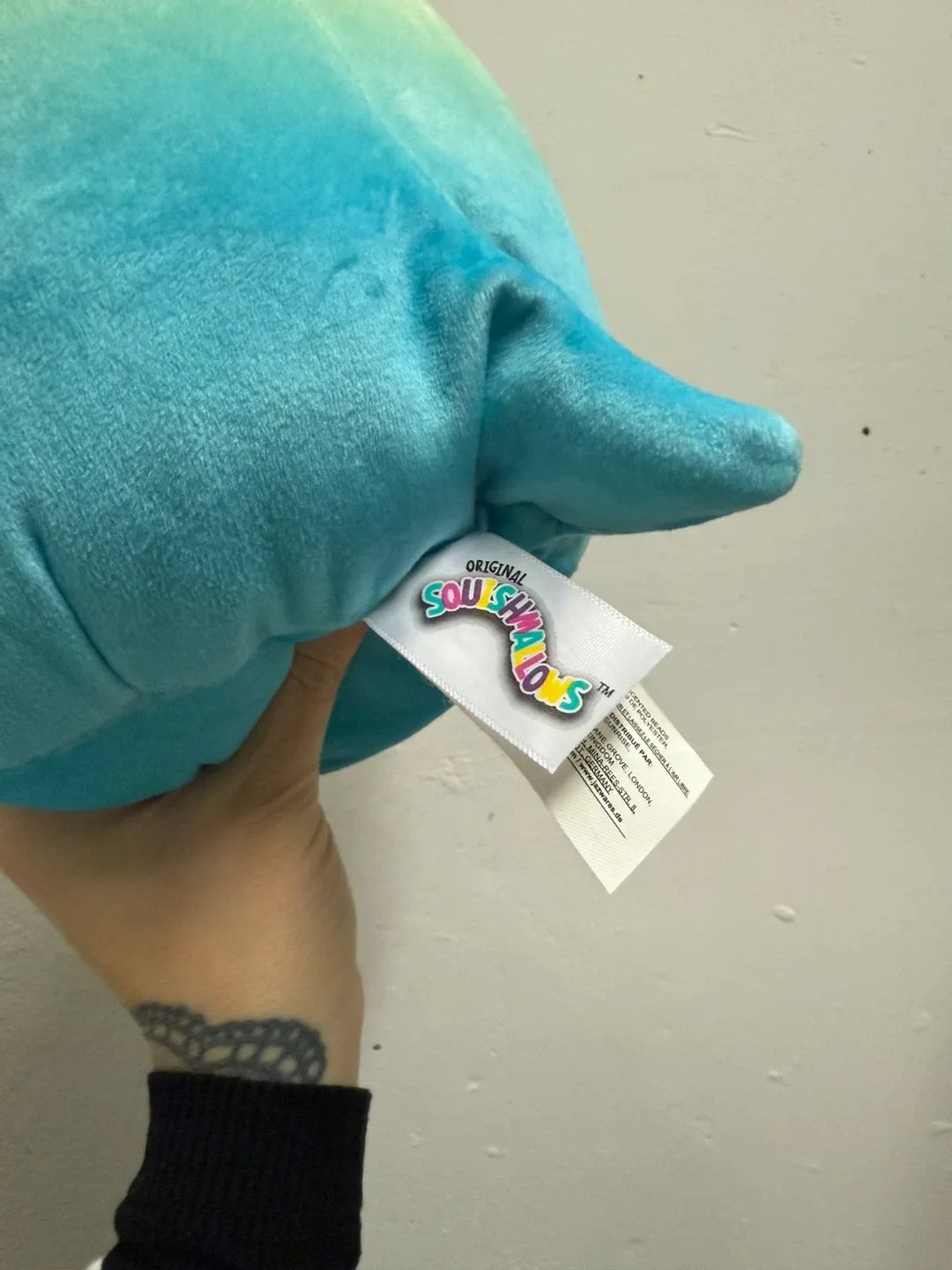 Squishmallows Rainbow Axolotl Plush image indicator(2)