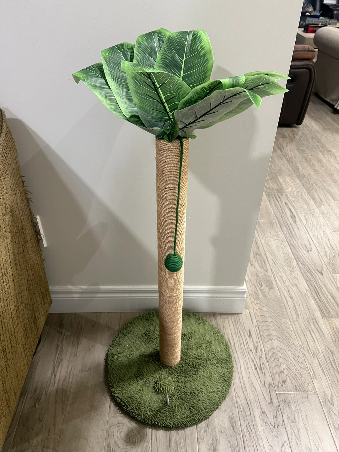 Cat Scratching Post with Palm Leaves - photo 2