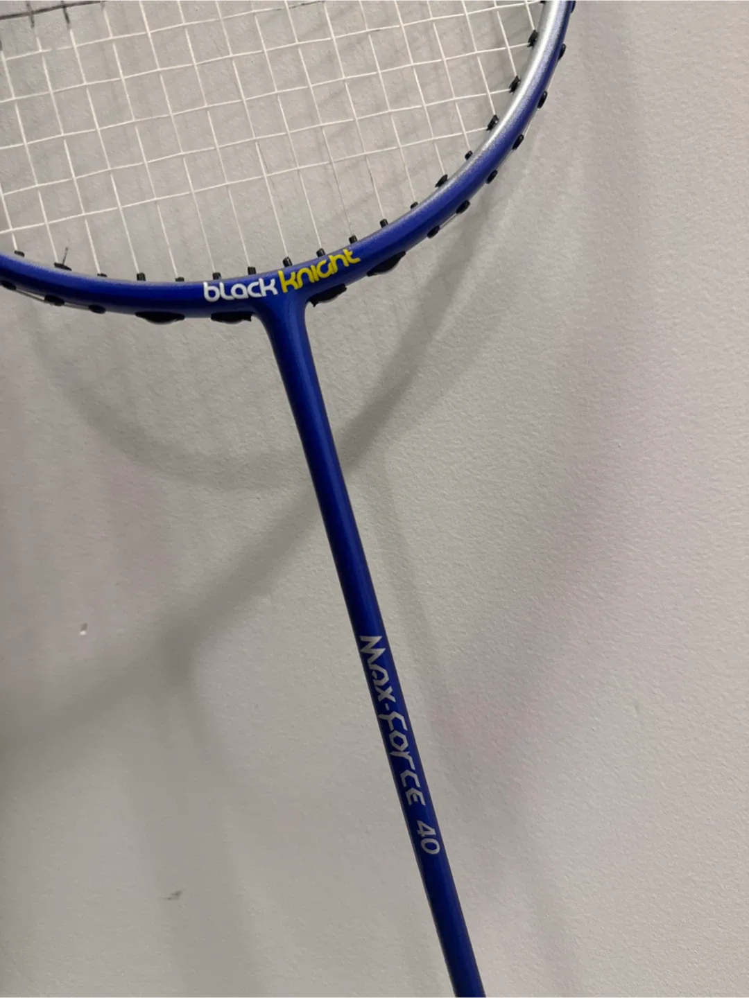 Black Knight Max Force 40 Badminton Racket image indicator(3)
