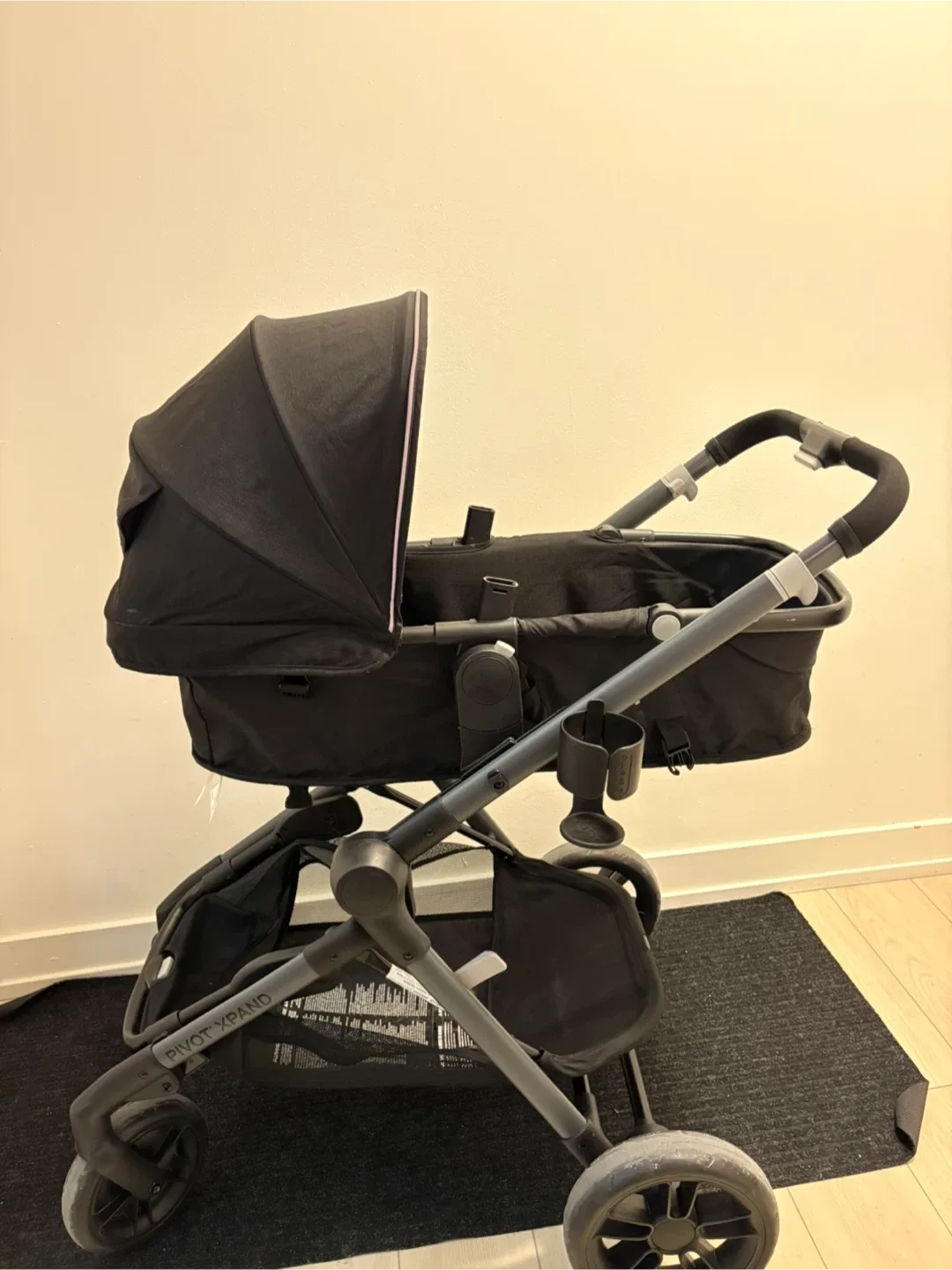 Evenflo Pivot Xpand Travel System