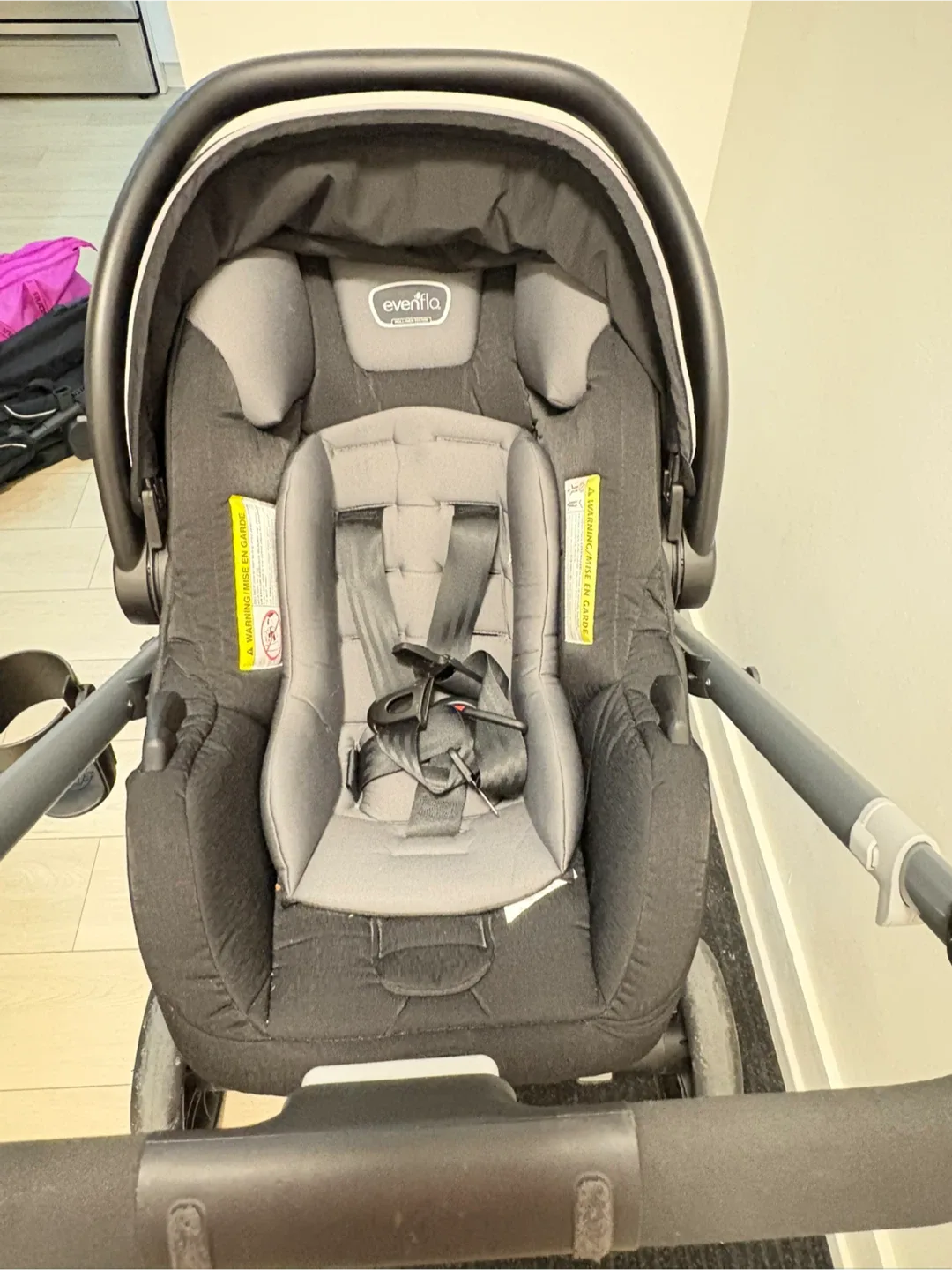 Evenflo Pivot Xpand Travel System image indicator(5)