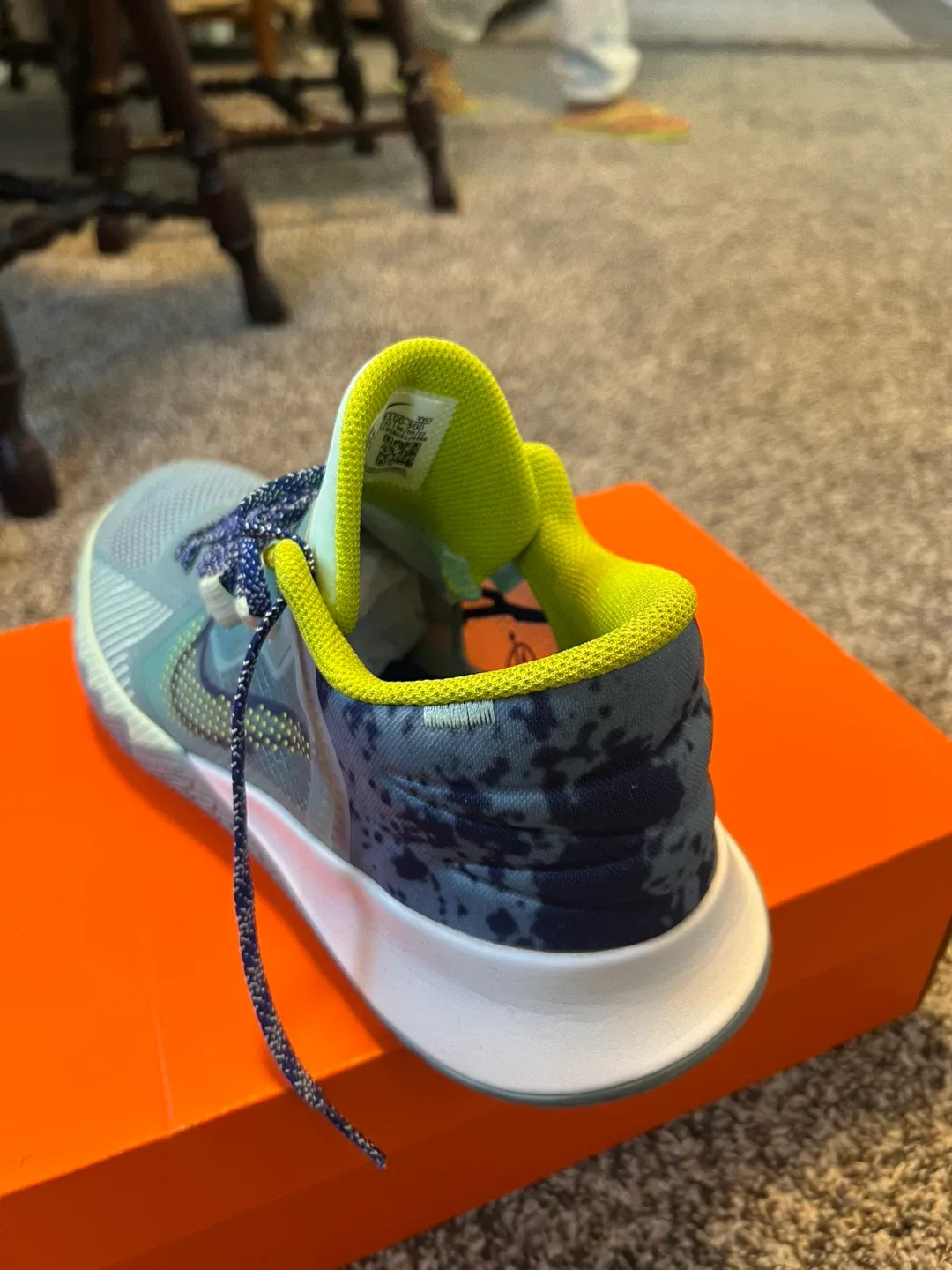 Nike Kyrie Flytrap 6 Basketball Shoes - Size 10.5 image indicator(3)