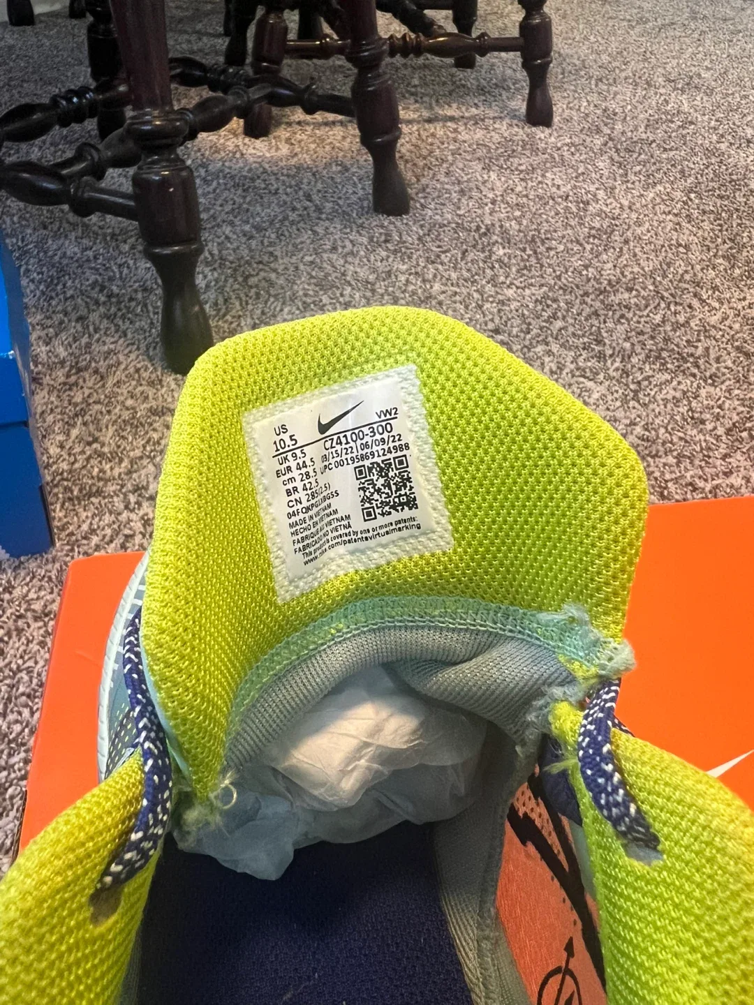 Nike Kyrie Flytrap 6 Basketball Shoes - Size 10.5