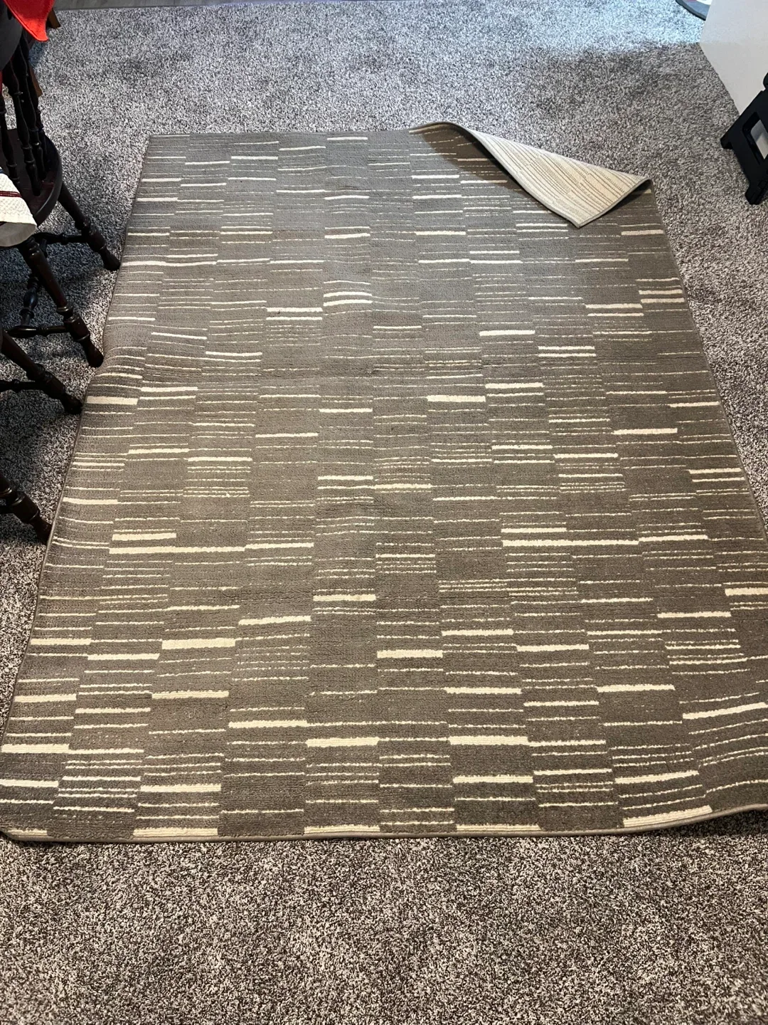 Area Rug - 1.56m x 2.21m image indicator(2)