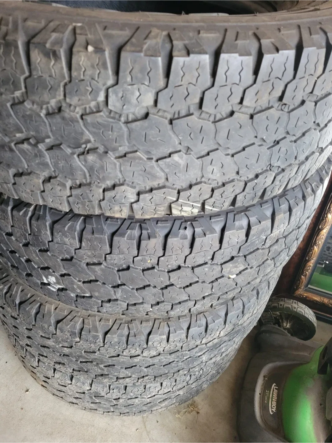 Goodyear Wrangler LT275/70R18 Tires 780 884 7800 image indicator(4)