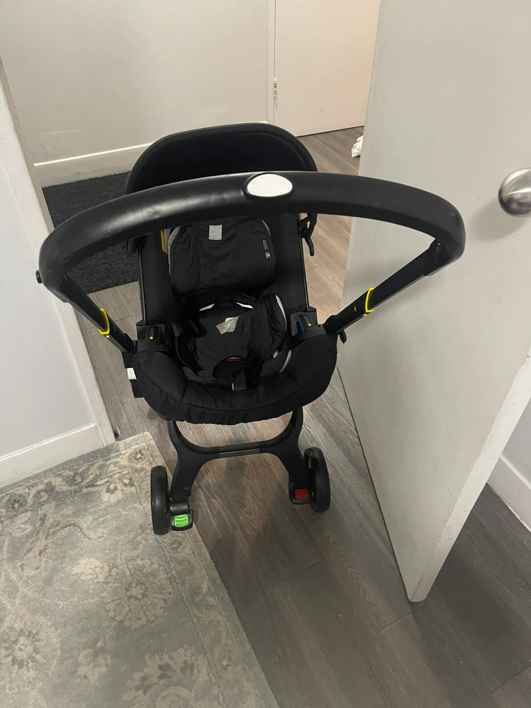 Doona Infant Car Seat Stroller - Black - photo 5