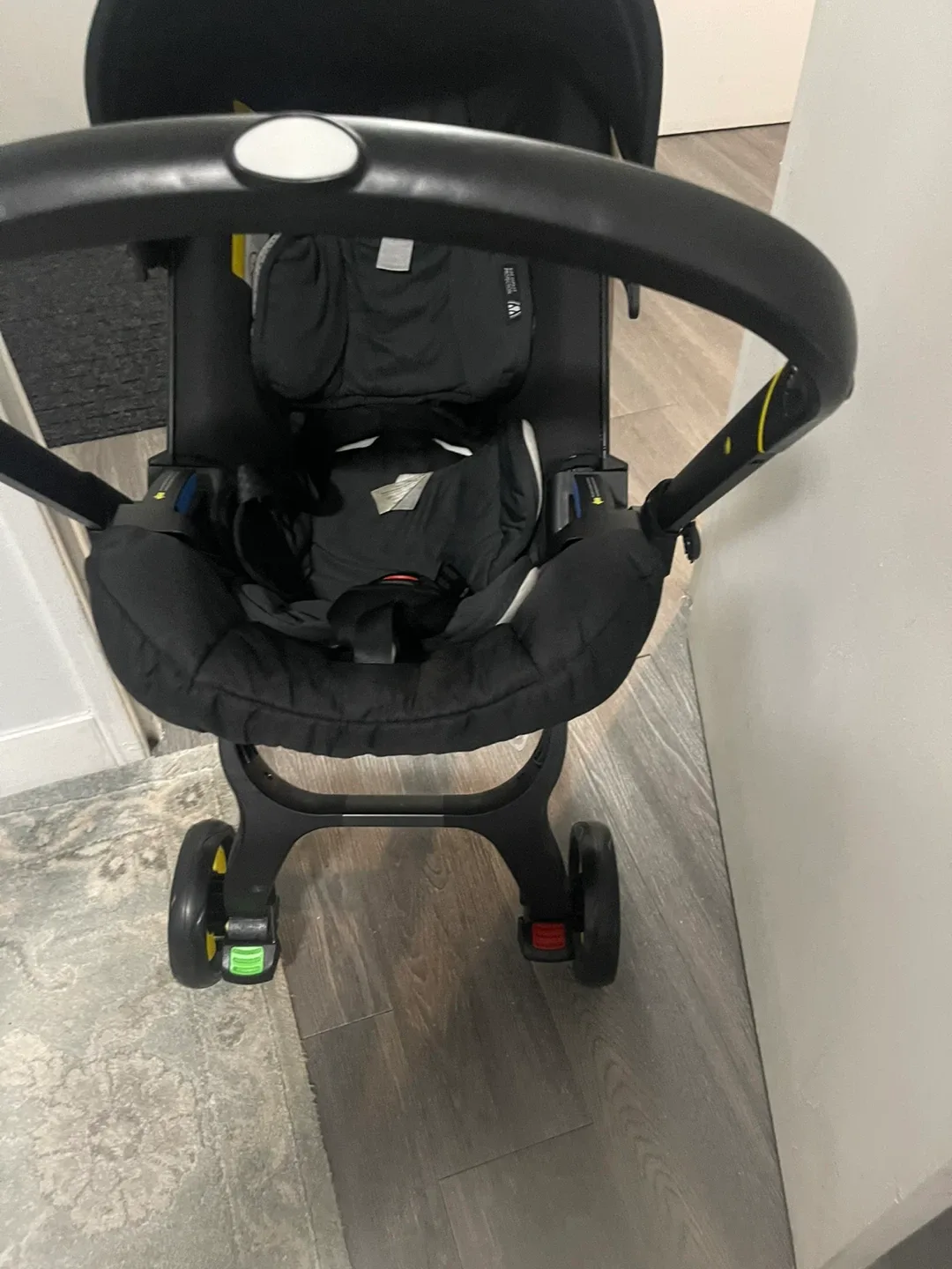 Doona Infant Car Seat Stroller - Black image indicator(6)
