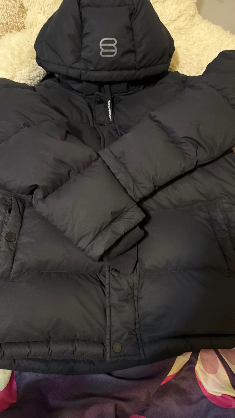 Aritzia Superpuff image indicator(2)