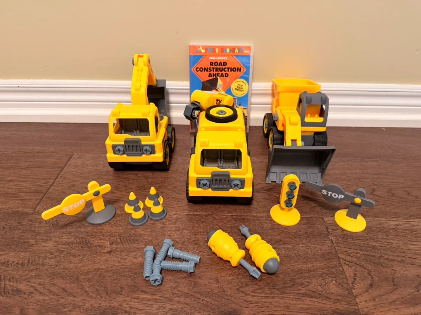 Take Apart Construction Toy + Brand New Tool Trunk Road DVD Set