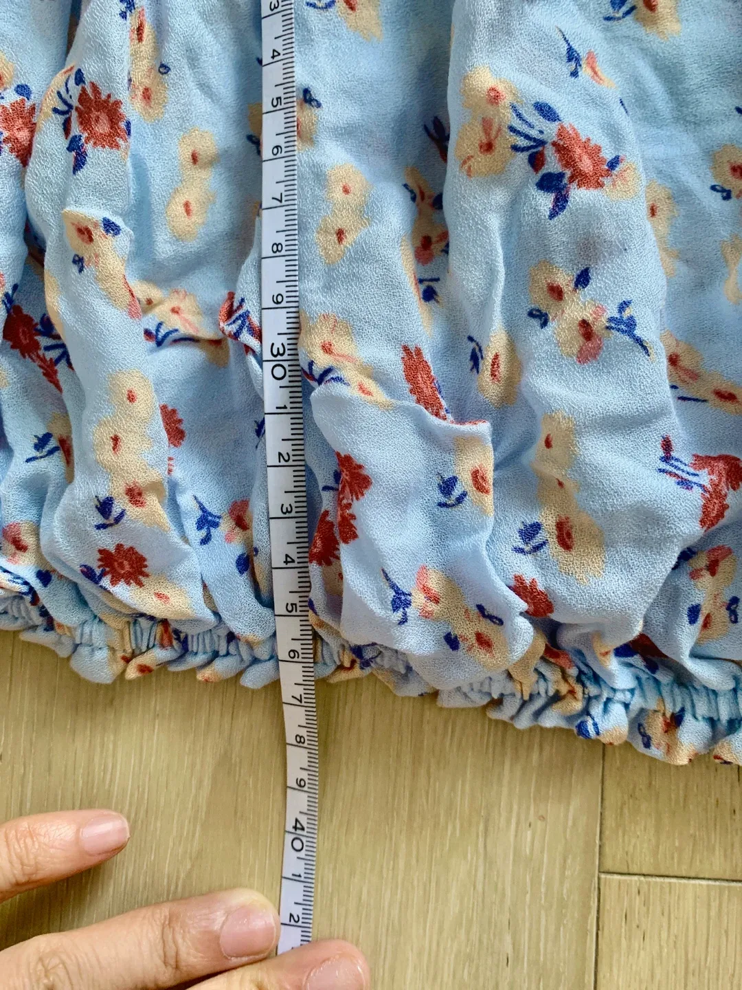 New Forever 21 Floral Print Off-the-Shoulder Top - Size S image indicator(3)