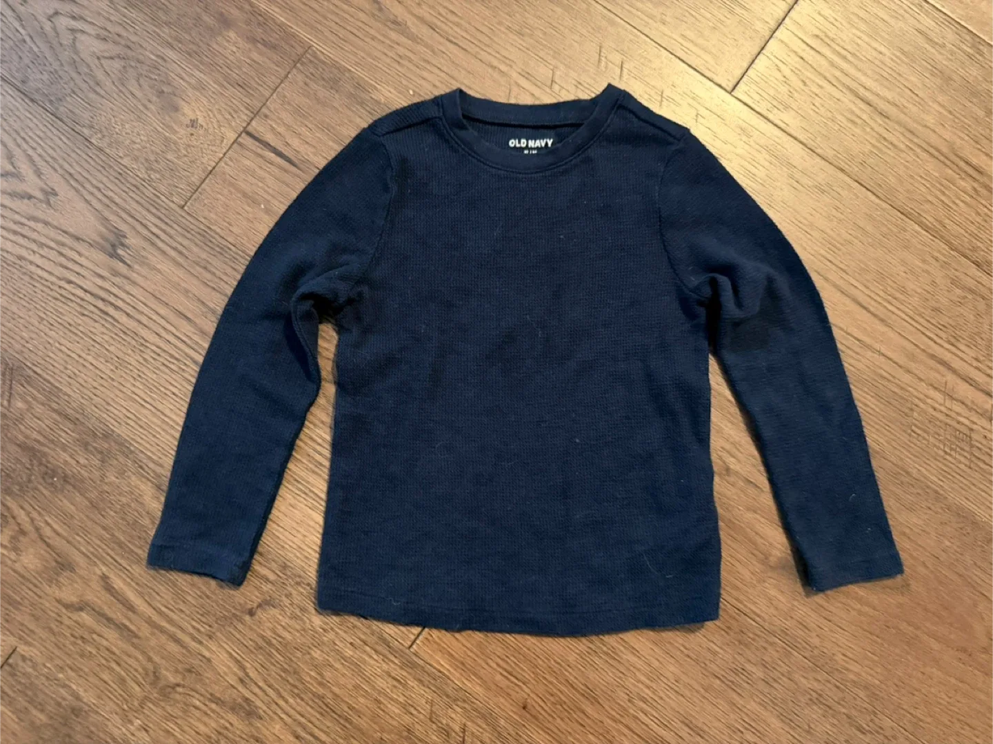 $5 for both Old Navy Long Sleeve Shirt - Size 5T image indicator(2)