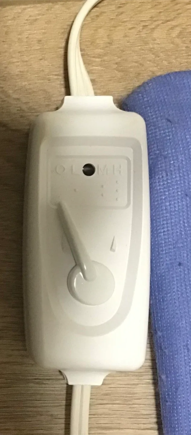 Dr. Ho's TENS Items, Heating Pad & Cushion image indicator(6)