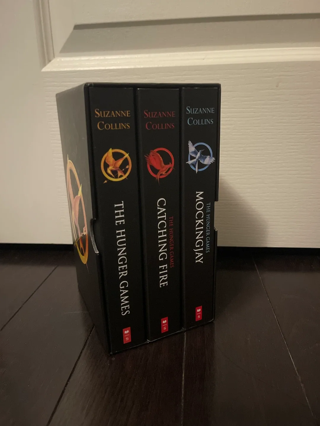 The Inheritance Games & Hunger Games Book Sets image indicator(3)