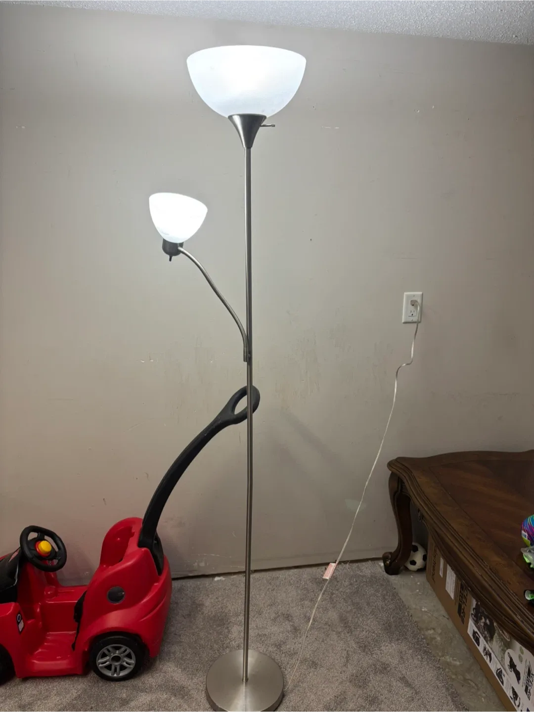 Floor Lamp with Reading Light image indicator(3)