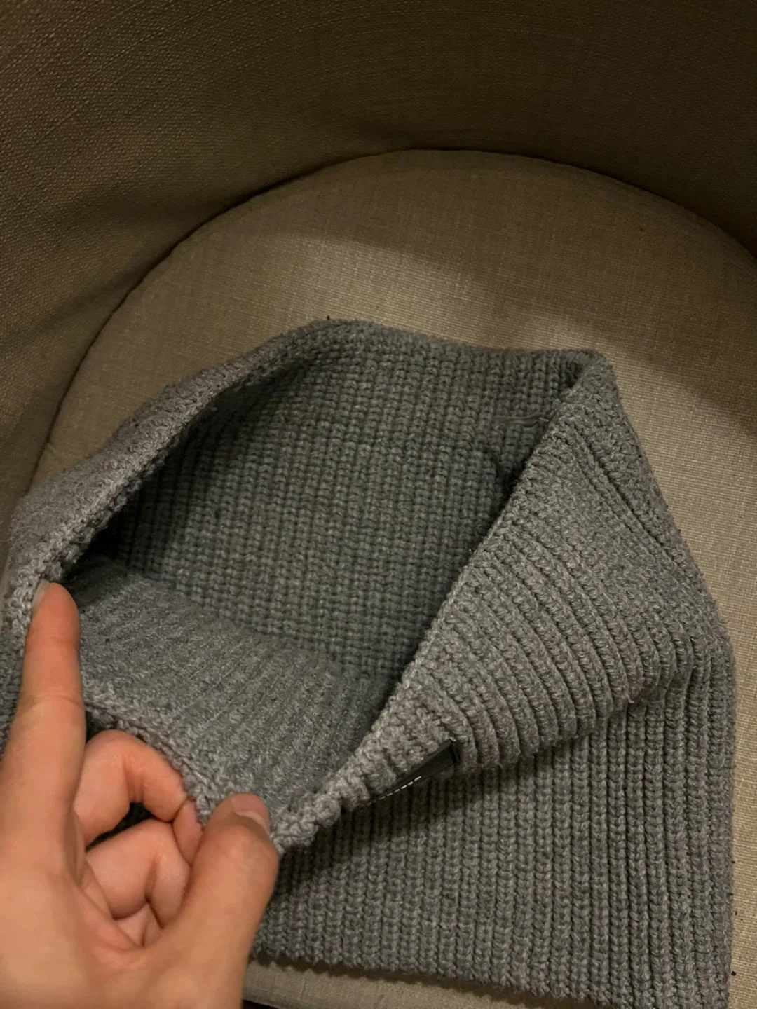 Bershka Grey Knit Neck Warmer - M image indicator(3)