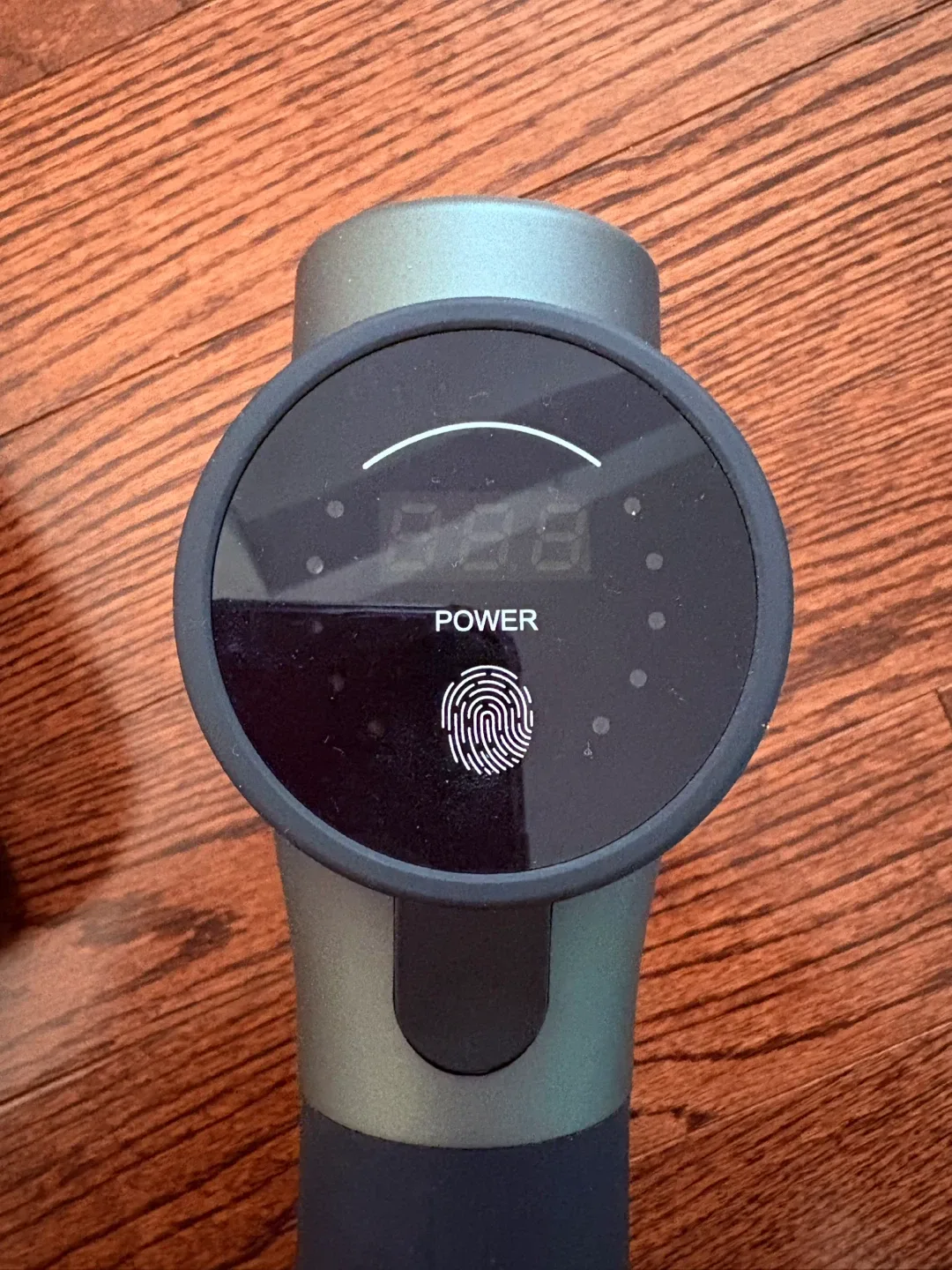 Mebak 3 Massage Gun — Perfect Wellness Gift 💆‍♀️🎁 #Cleanout image indicator(2)