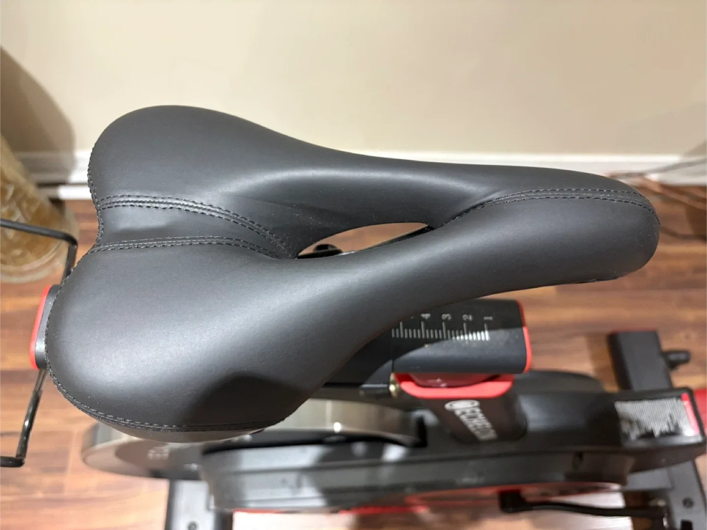 Echelon Exercise Bike — Perfect WOW Gift 🎁🚴‍♀️ #Cleanout image indicator(3)