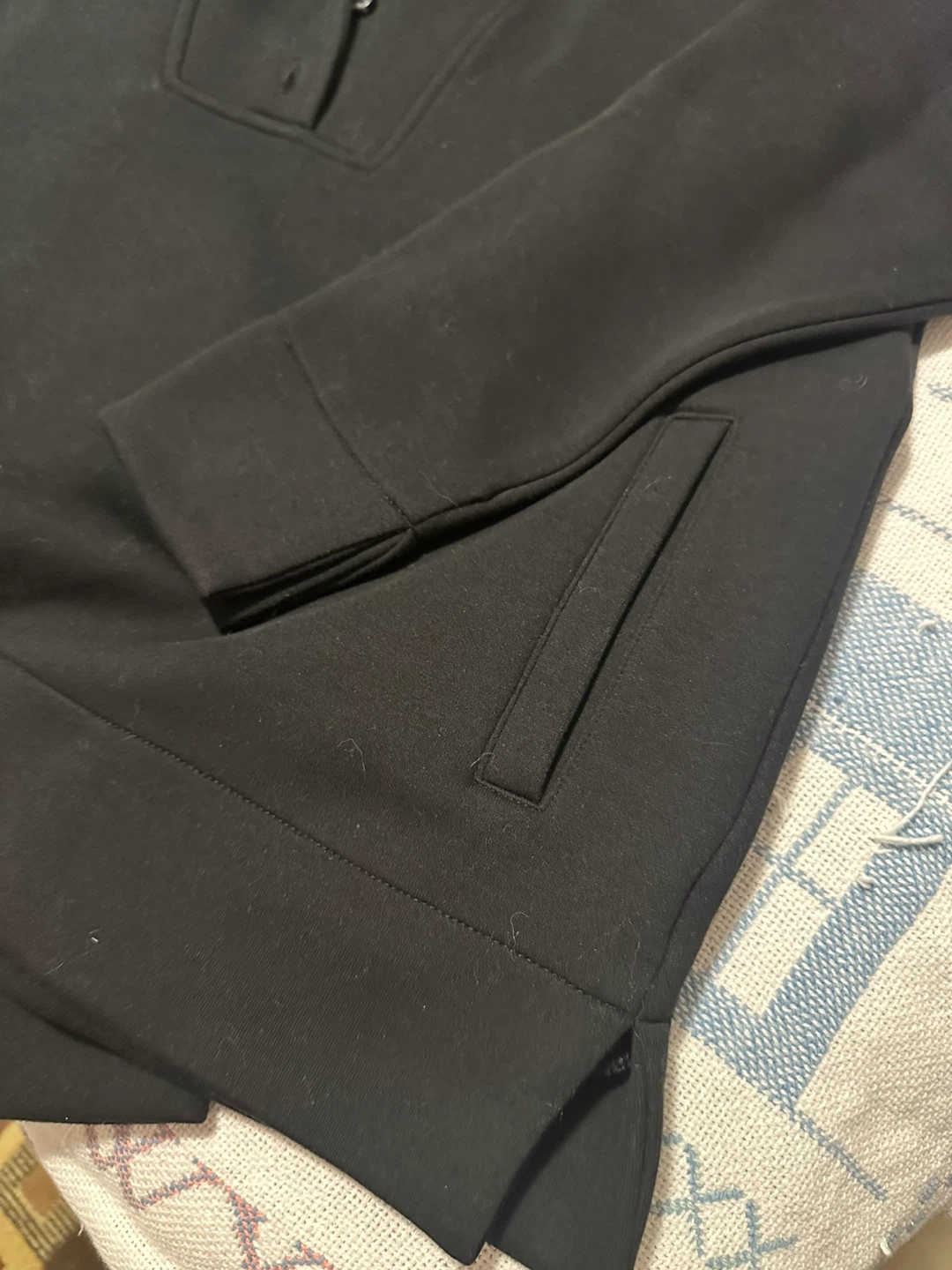 Banana Republic Black Pullover - Size M - photo 3