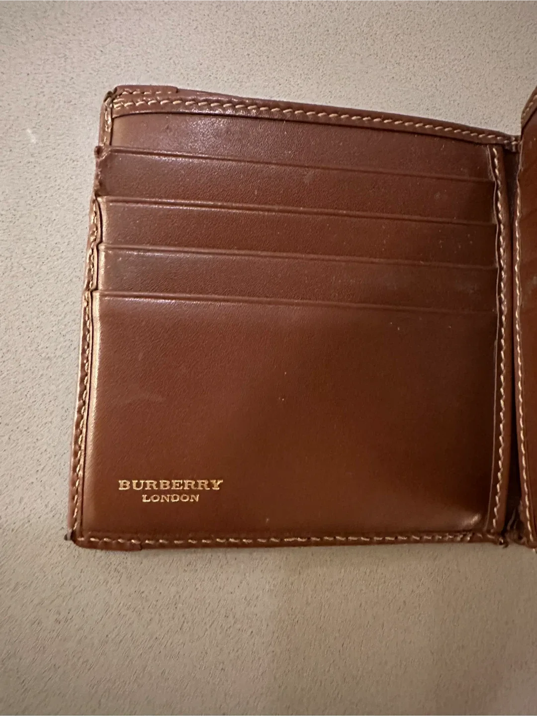 Burberry London Wallet image indicator(5)