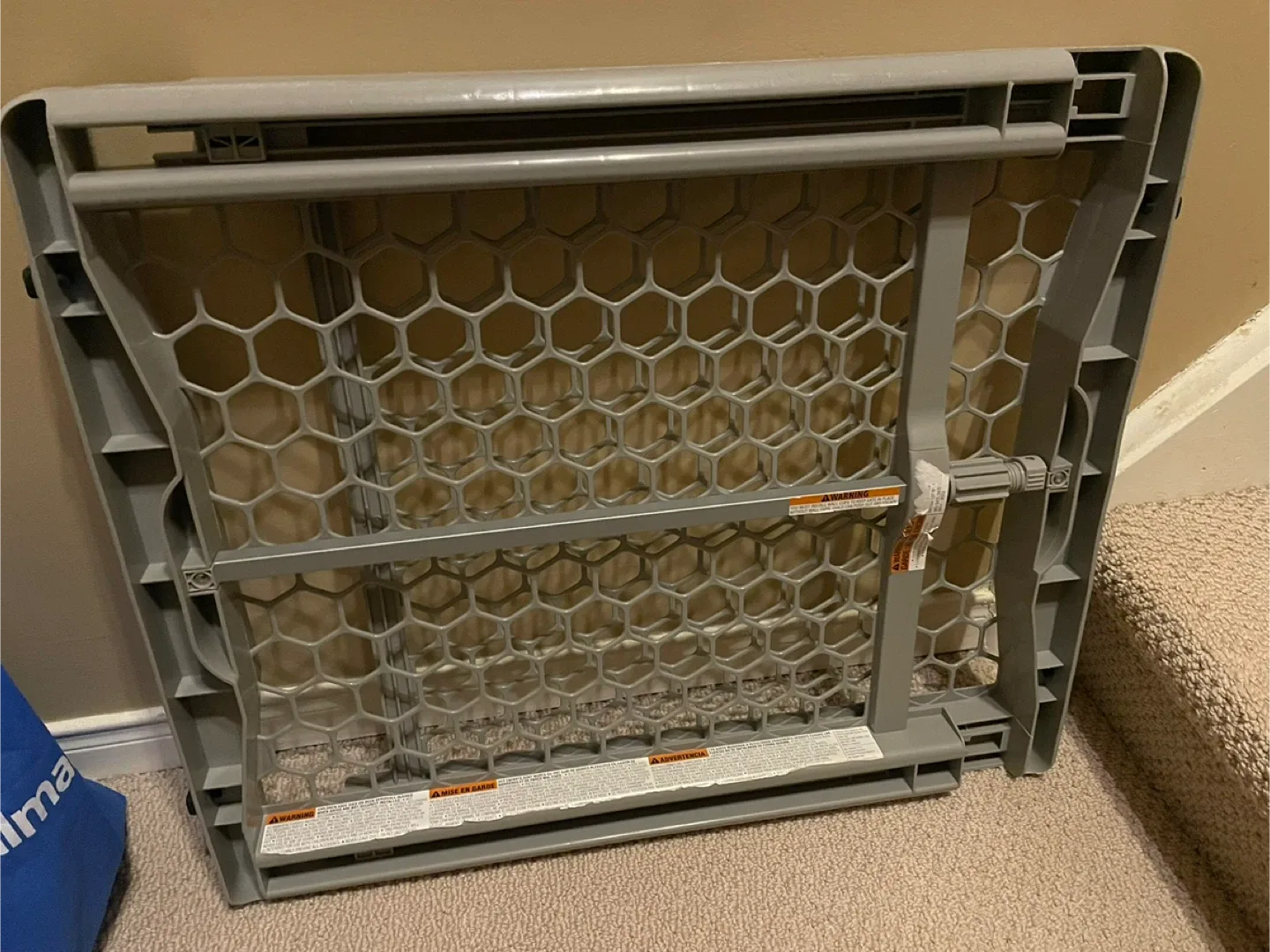 Carlson Expandable large Grey Gate 28-42" Wide