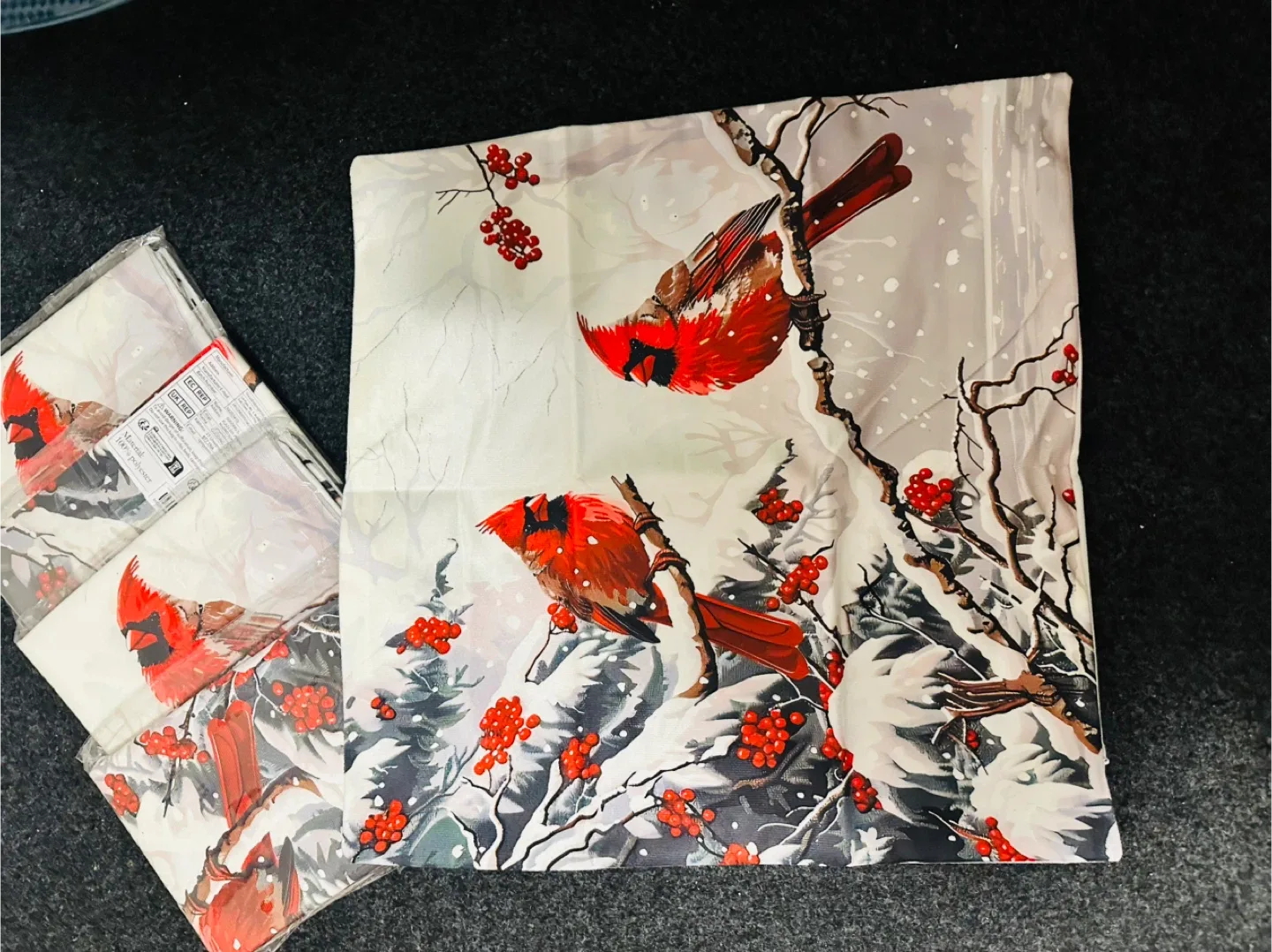 Cardinal Print Pillow Cover, Polyester image indicator(3)