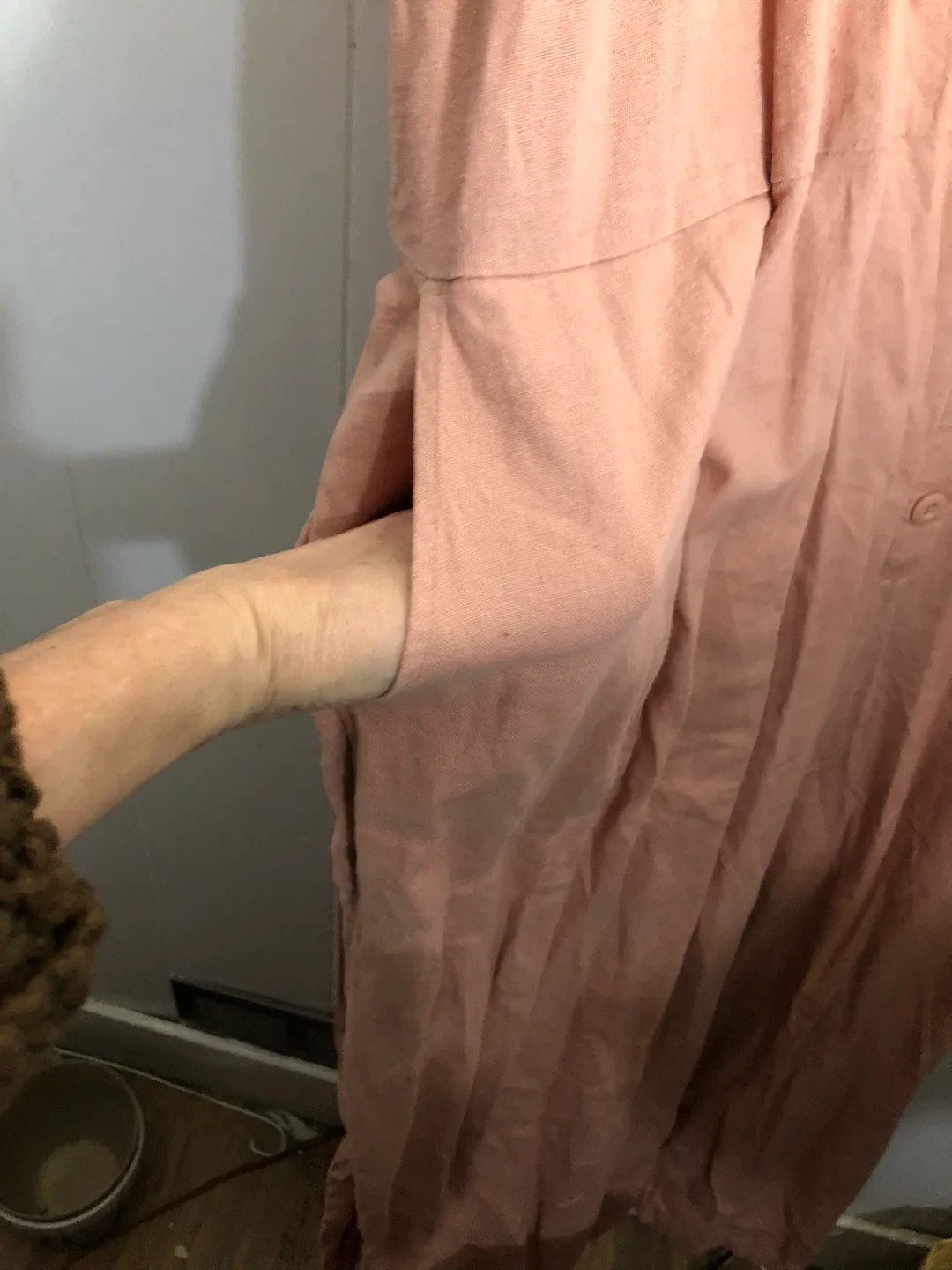 Women’s Pink Linen Romper. Size 3X Old Navy. Like New. image indicator(2)