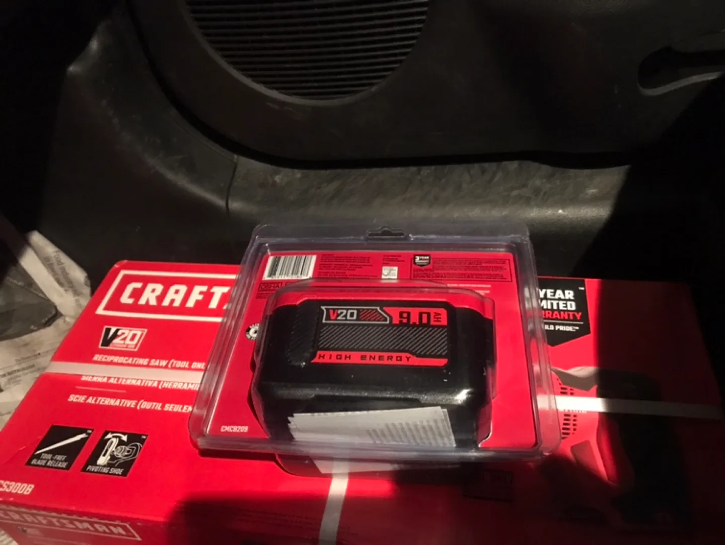 Sawzall & batteries on SALE ⭐️ image indicator(2)