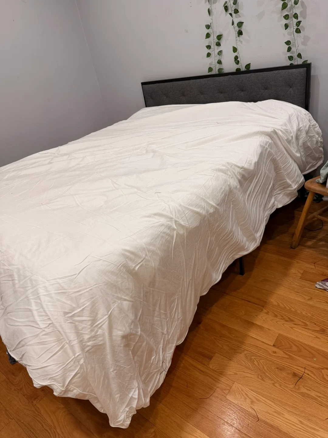 Queen metal Bed Frame with 2 Mattress image indicator(3)