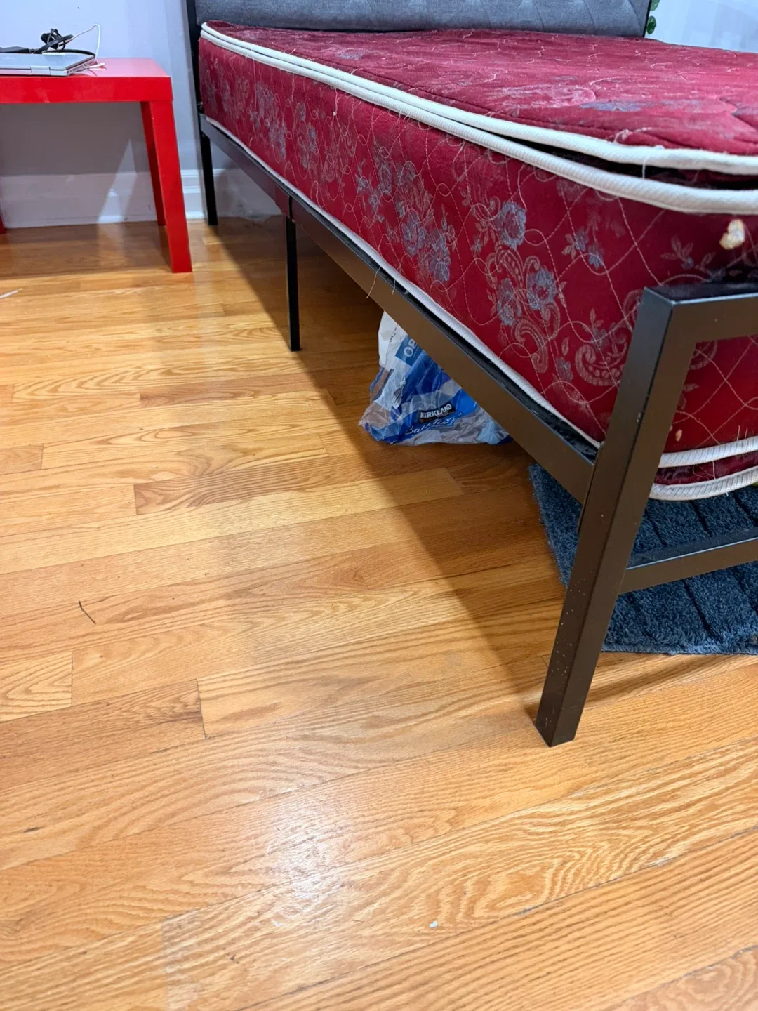 Queen metal Bed Frame with 2 Mattress image indicator(5)