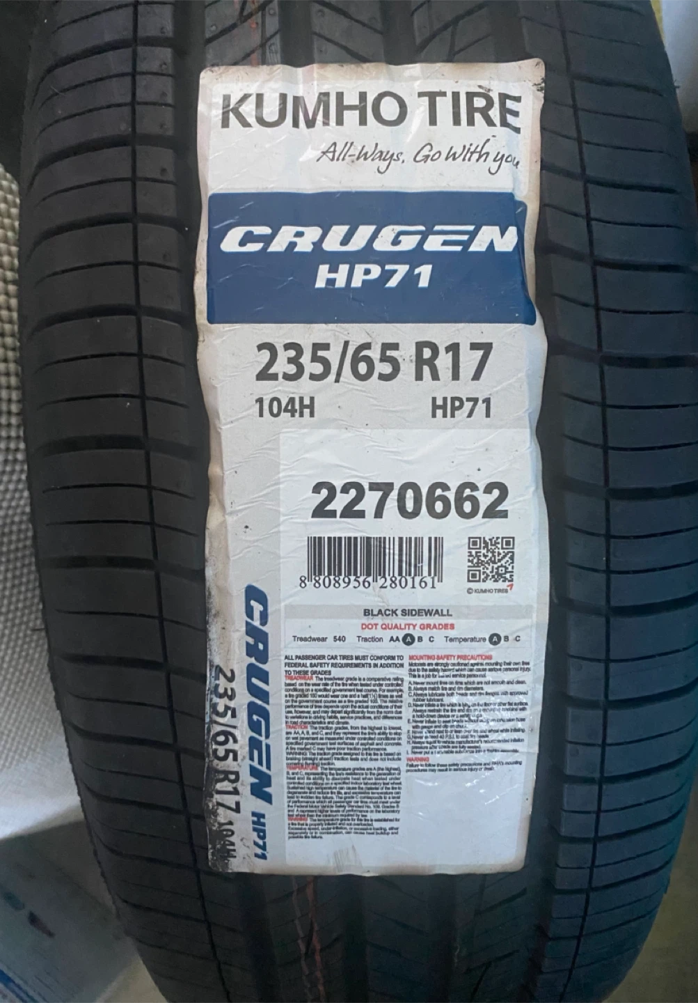 Kumho Crugen HP71 Tire - 235/65 R17 -PICK UP ONLY!!