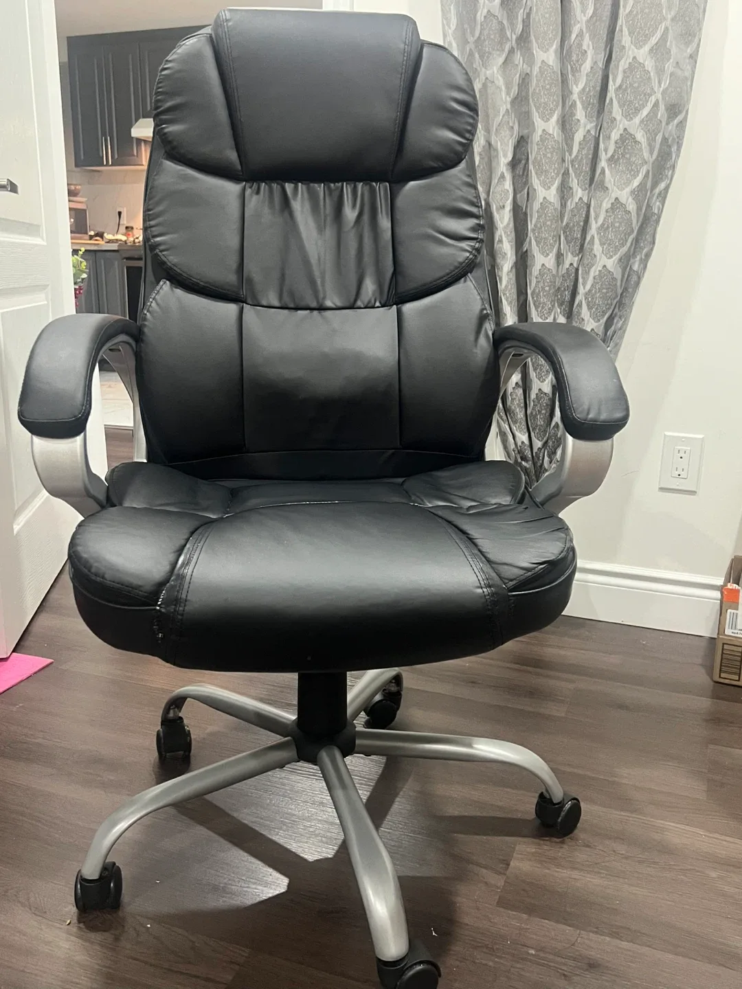 Black Leather Office Chair image indicator(2)