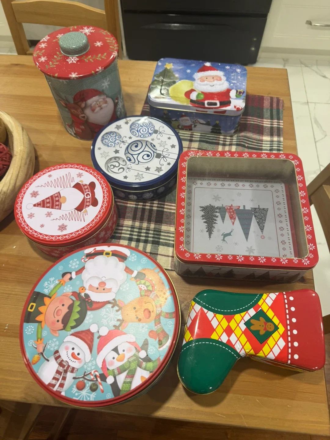 Christmas Holiday Decorative Tins