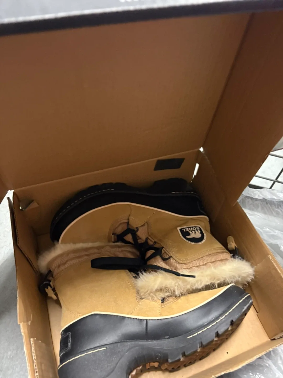 Sorel Women's 7 US Winter Boots image indicator(8)