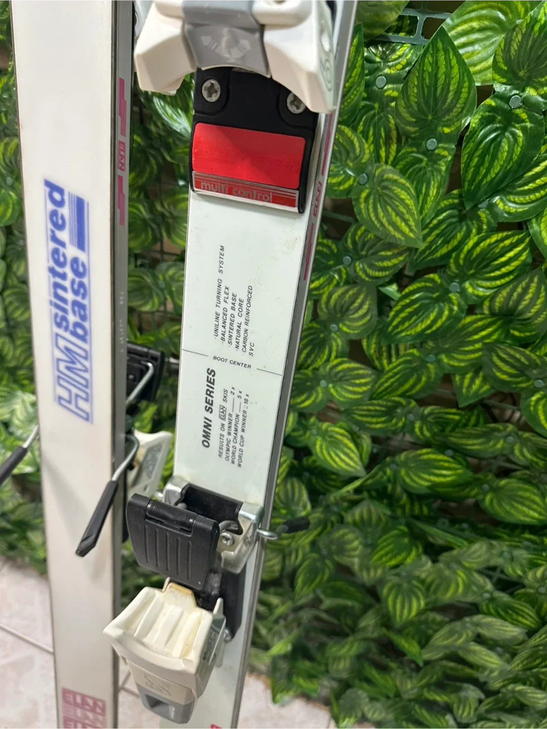 Elan Omni Series Mountain Skis image indicator(2)