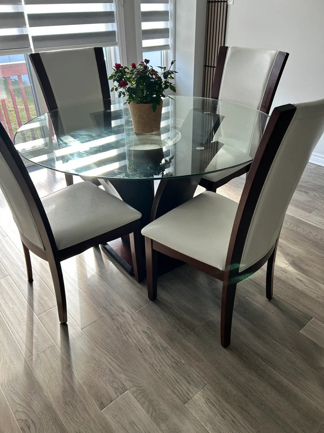 Glass Top Dining Table with 4 Chairs image indicator(4)