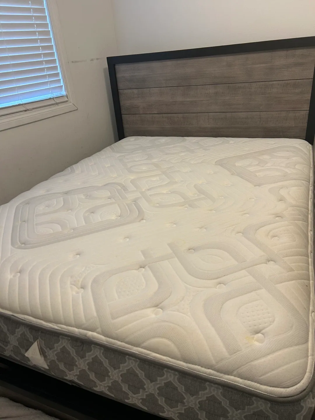 Queen Size bed and mattress
