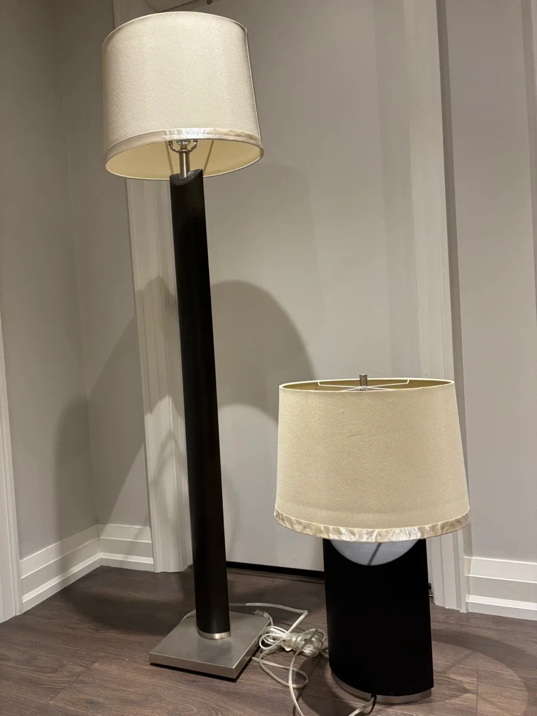 Matching table and floor lamps solid wood paid $400