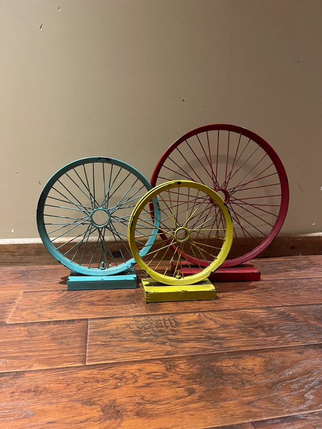 Wheel sculpture home decoration